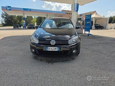 Begagnad VW Golf VI Comfortline 122 HK (89 kW) 2010 Svart Halvkombi