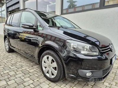 Usata VW Touran Comfortline 105 CV (77 kW) 2014 Nero Monovolume