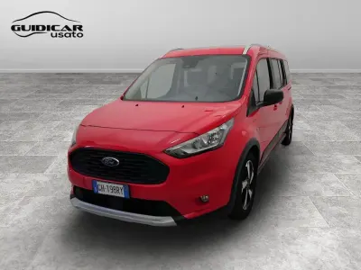 Usata Ford Tourneo Connect Active 120 CV (88 kW) 2022 Rosso Monovolume