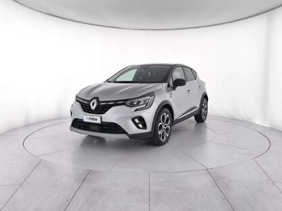 Usata Renault Captur Techno 101 CV (74 kW) 2023 Be style varsavia (grigio magn SUV
