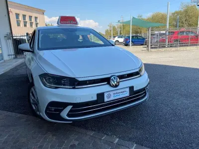 Usata VW Polo Style 95 CV (69 kW) 2023 Bianco Utilitaria
