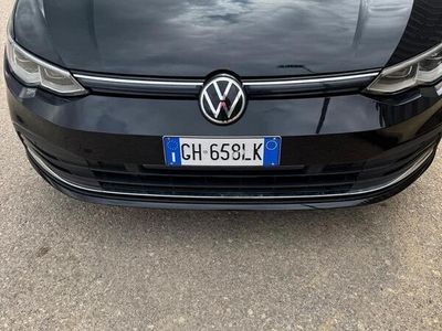 Nero Usata 2022 VW Golf VIII Style Berlina | 19.900 € (Buon prezzo)