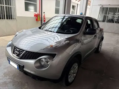 Usata Nissan Juke Visia 117 CV (86 kW) 2012 Argento SUV