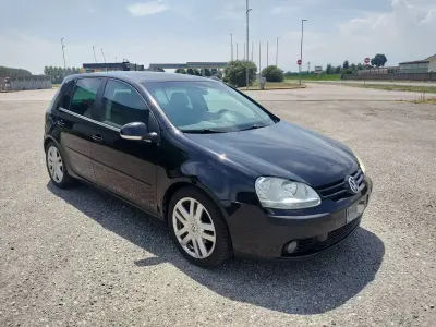 Usata VW Golf V Sportline 116 CV (85 kW) 2007 Nero Berlina