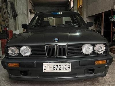 Usata BMW 318 116 CV (85 kW) 1989 Grigio Berlina