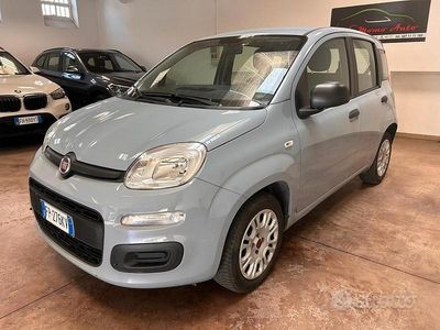 Occasion Fiat Panda Pop 69 ch (50 kW) 2018 Gris Citadine