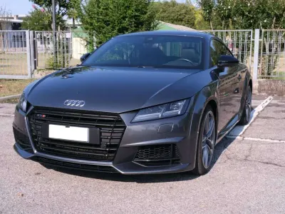 Usata Audi TTS Ambiente 310 CV (228 kW) 2018 Grigio Coupé