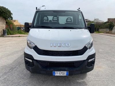 Usata Iveco Daily 106 CV (77 kW) 2016 Bianco