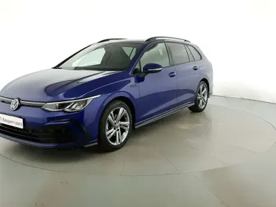 Usata VW Golf VIII R-line 150 CV (110 kW) 2023 Lapiz blue met Station wagon
