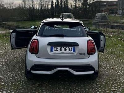 Usata Mini Cooper S 178 CV (130 kW) 2022 Grigio Utilitaria