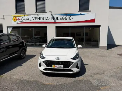 Usata Hyundai i10 Advanced Plus 65 CV (47 kW) 2023 Bianco Utilitaria