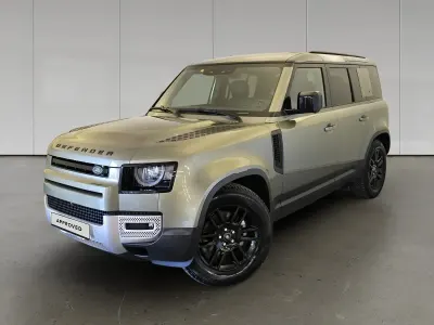 Usata Land Rover Defender SE 200 CV (147 kW) 2023 Pangea green SUV