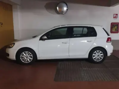 Usata VW Golf VII 105 CV (77 kW) 2012 Bianco Berlina