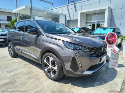 Usata Peugeot 3008 Allure 131 CV (96 kW) 2023 Grigio SUV