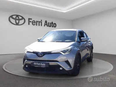 Usata Toyota C-HR Lounge 122 CV (89 kW) 2018 Rosso SUV