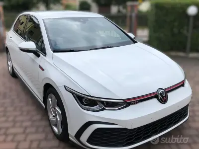 Usado VW Golf VIII GTI 245 CV (180 kW) 2022 Blanco Berlina