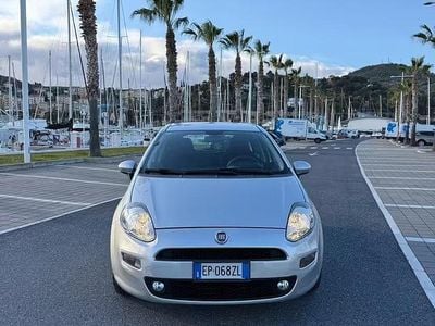Usata Fiat Punto Lounge 77 CV (56 kW) 2013 Grigio Utilitaria