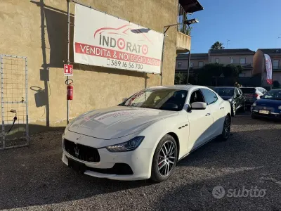 Usata Maserati Ghibli 275 CV (202 kW) 2015 Bianco Berlina