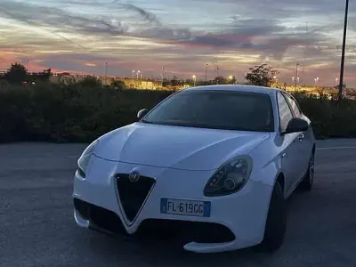 Usata Alfa Romeo Giulietta 120 CV (88 kW) 2017 Utilitaria