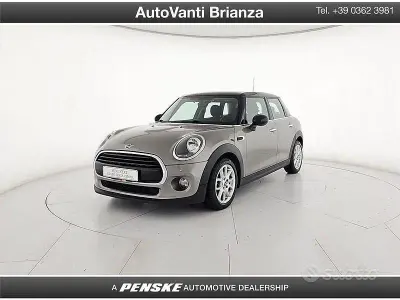 Occasion Mini Cooper Business 136 ch (100 kW) 2019 Gris Citadine