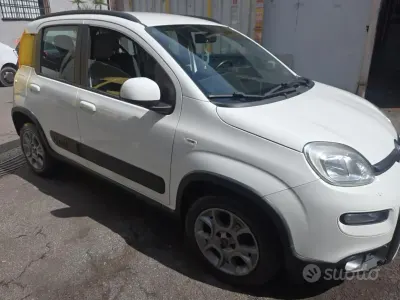 Second-hand Fiat Panda 4x4 S 85 CP (62 kW) 2015 Alb Hatchback