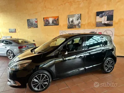 Usata Renault Scénic III Bose Edition 110 CV (80 kW) 2013 Nero Monovolume