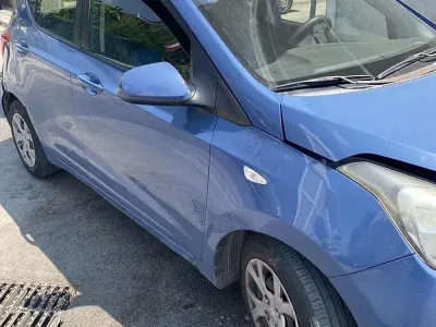 Usata Hyundai i10 66 CV (48 kW) 2014 Bluazzurro Utilitaria