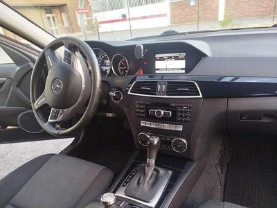 Mercedes C200