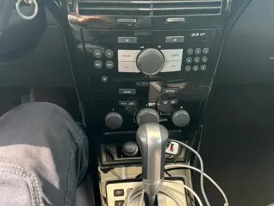 Begagnad Opel Astra 120 HK (88 kW) 2008 Gul Kombi