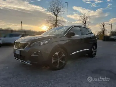 Usata Peugeot 3008 GT-line 120 CV (88 kW) 2017 Verde SUV