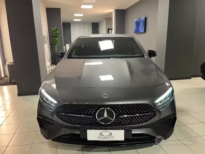 Usata Mercedes A180 Premium Plus 116 CV (85 kW) 2023 Grigio Berlina