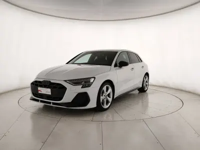 Usata Audi A3 S-Line 150 CV (110 kW) 2025 Bianco ghiaccio metallizzato Berlina