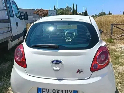 Usata Ford Ka 69 CV (50 kW) 2014 Bianco Berlina