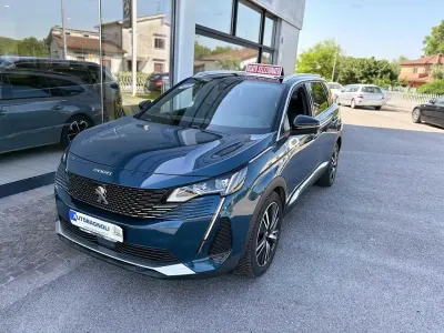 Usata Peugeot 5008 GT 131 CV (96 kW) 2021 Blu SUV