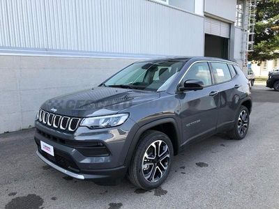 Grigio Nuova 2025 Jeep Compass Altitude SUV | 31.500 €