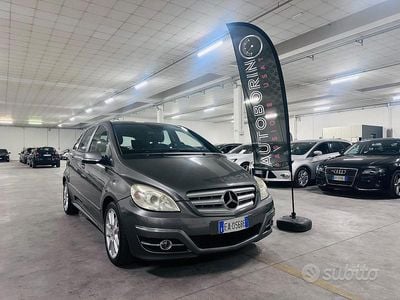 Usata Mercedes B150 Chrome 95 CV (69 kW) 2009 Grigio Monovolume