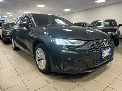 Usata Audi A3 Business 150 CV (110 kW) 2021 Grigio Berlina