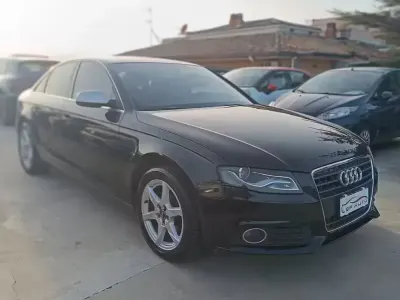 Käytetty Audi A4 143 HP (105 kW) 2011 Musta Sedan