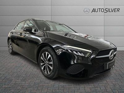 Usata Mercedes A180 Advanced 116 CV (85 kW) 2025 Nero / pastello Berlina