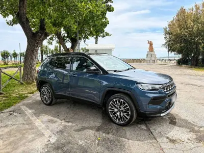 Usata Jeep Compass Limited 131 CV (96 kW) 2024 Blu/azzurro SUV