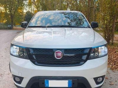 Usata Fiat Freemont Black Code 170 CV (125 kW) 2015 Bianco SUV