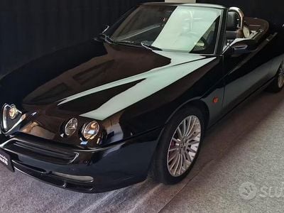 Usata Alfa Romeo Spider 218 CV (160 kW) 2001 Nero Cabrio