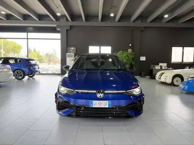 Usata VW Golf VIII R 320 CV (235 kW) 2021 Blu/azzurro