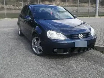 Usata VW Golf V 105 CV (77 kW) 2007 Bluazzurro Berlina