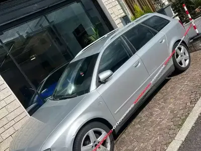 Usata Audi A4 130 CV (95 kW) 2005 Grigio Station wagon