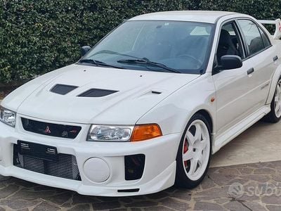 Usata Mitsubishi Lancer 280 CV (205 kW) 1998 Bianco Berlina