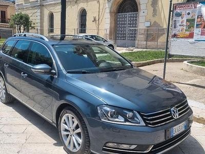 Usata VW Passat Highline 170 CV (125 kW) 2011 Grigio Station wagon