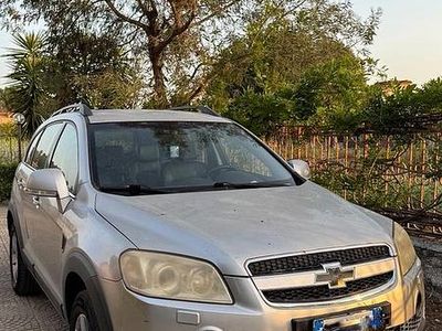 Usata Chevrolet Captiva 150 CV (110 kW) 2009 Grigio SUV