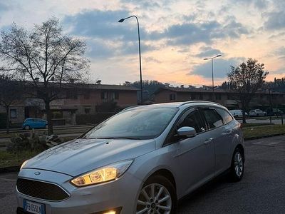 Usata Ford Focus 120 CV (88 kW) 2015 Grigio Station wagon