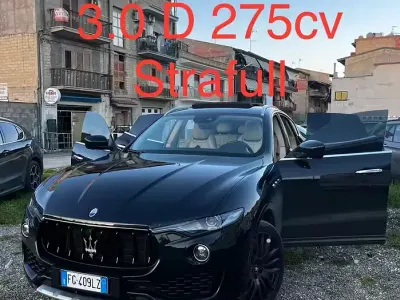 Begagnad Maserati Levante 275 HK (202 kW) 2016 Svart SUV